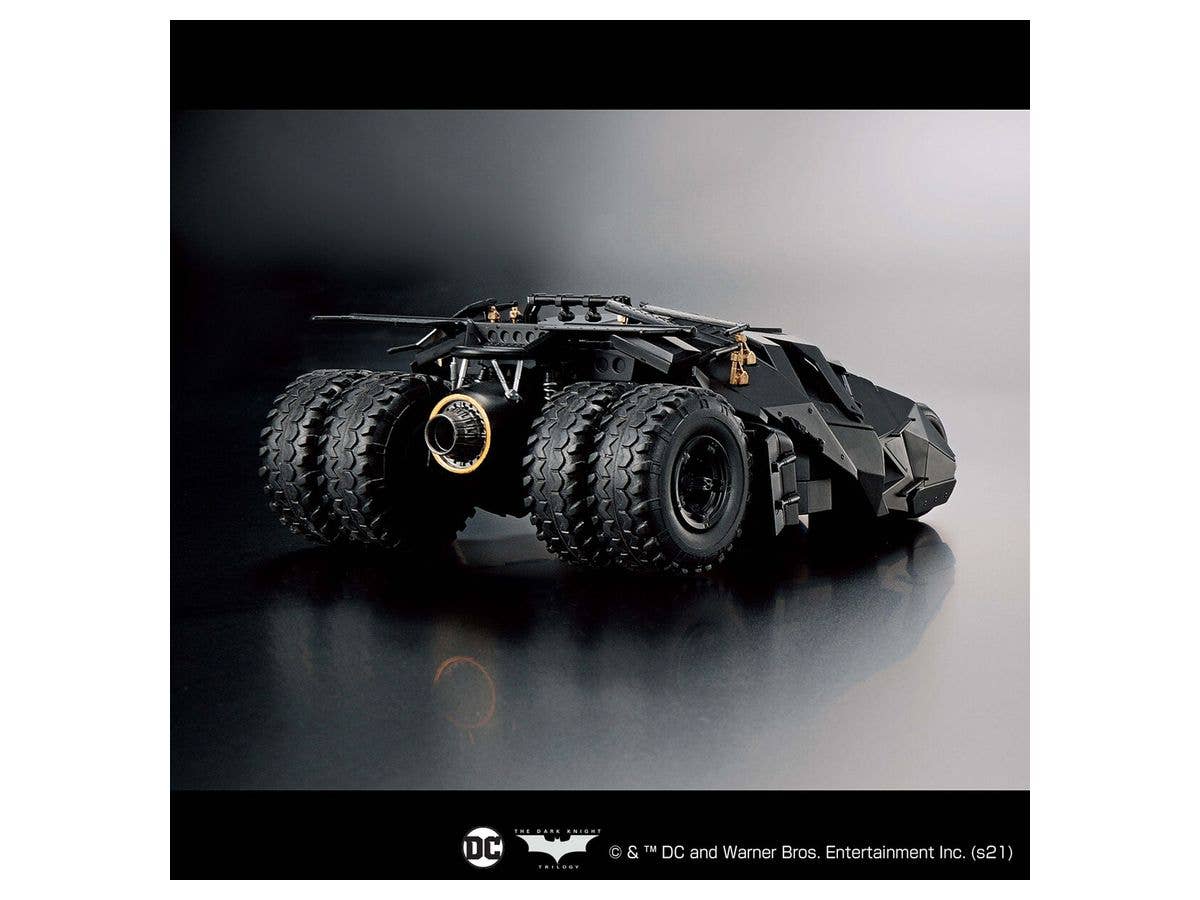 1/35 SCALE MODEL KIT BATMOBILE (BATMAN BEGINS Ver.) | 4573102621849