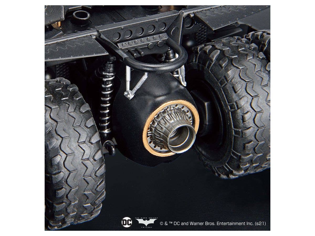1/35 SCALE MODEL KIT BATMOBILE (BATMAN BEGINS Ver.) | 4573102621849