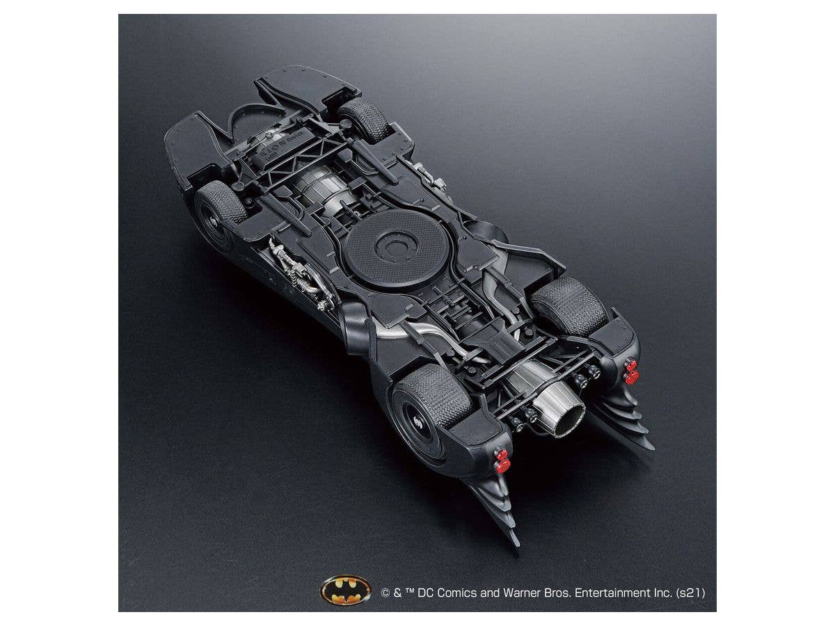 1/35 SCALE MODEL KIT BATMOBILE (BATMAN Ver.) | 4573102621856