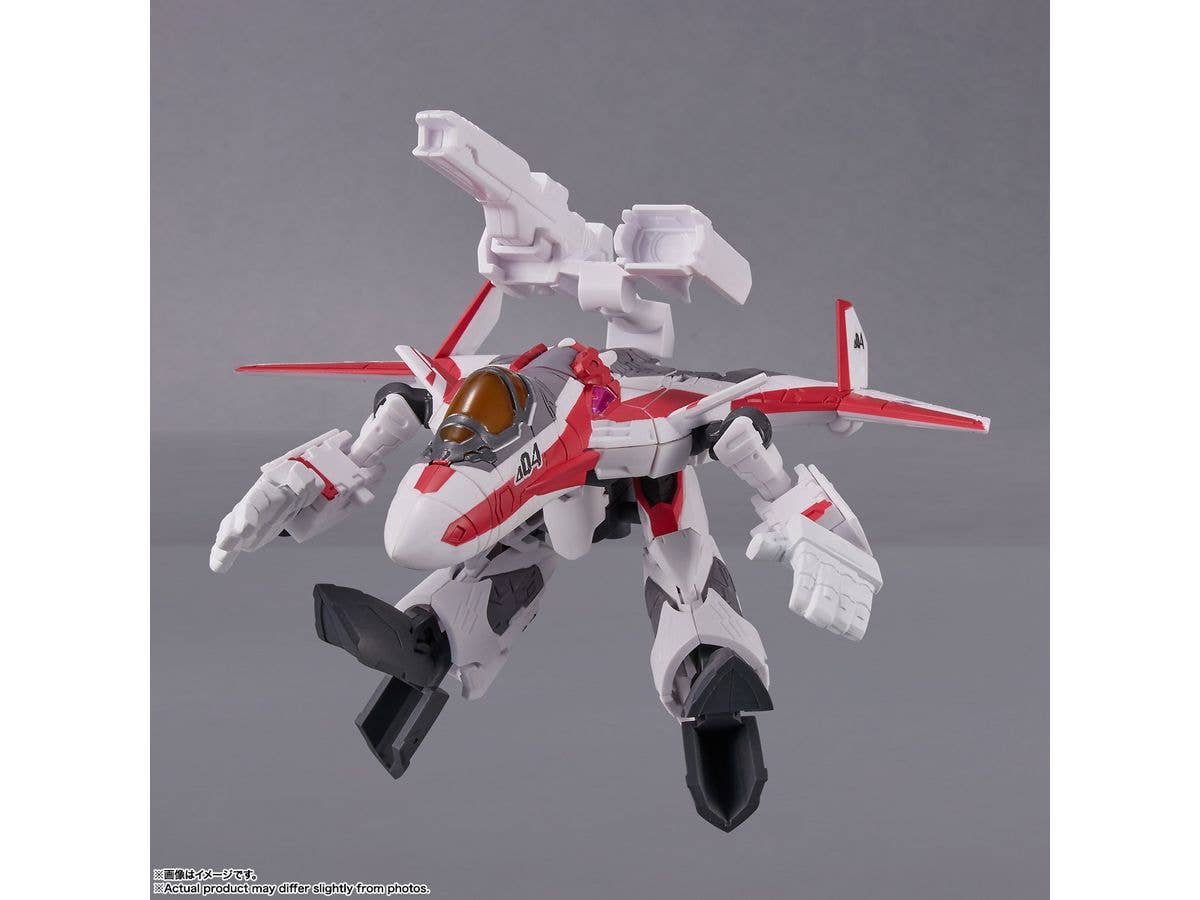 BANDAI Spirits VF-31C Siegfried (Mirage Farina Jenius USE) with Makina Nakajima | 4573102649720