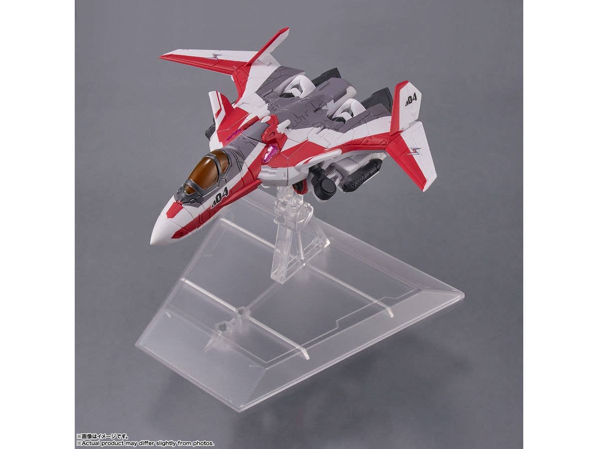 BANDAI Spirits VF-31C Siegfried (Mirage Farina Jenius USE) with Makina Nakajima | 4573102649720