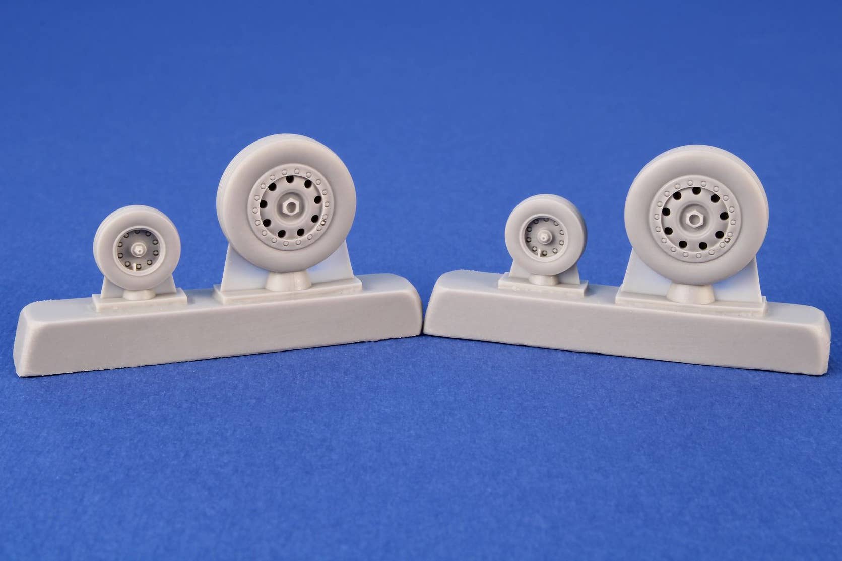 CMK 1/48 F-4B Phantom Wheels (from Tamiya kit) | 8595593128733