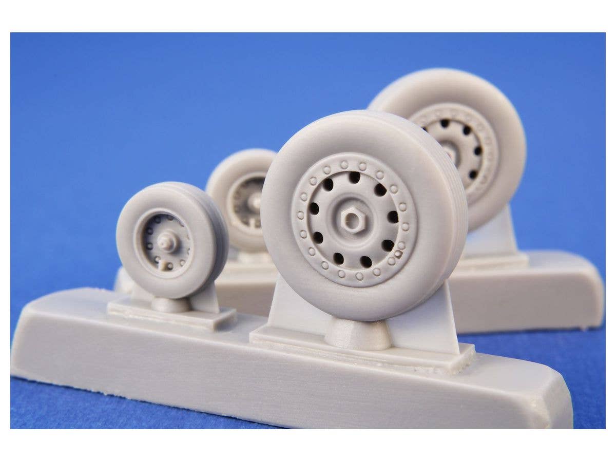 CMK 1/48 F-4B Phantom Wheels (from Tamiya kit) | 8595593128733