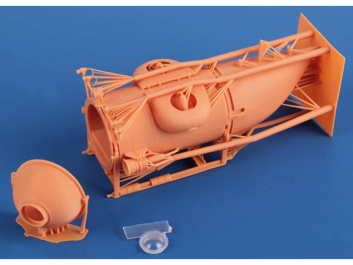 Special Navy 1/72 Titan ‘World Famous Research and Tourist Submarine’ | 8595593130866