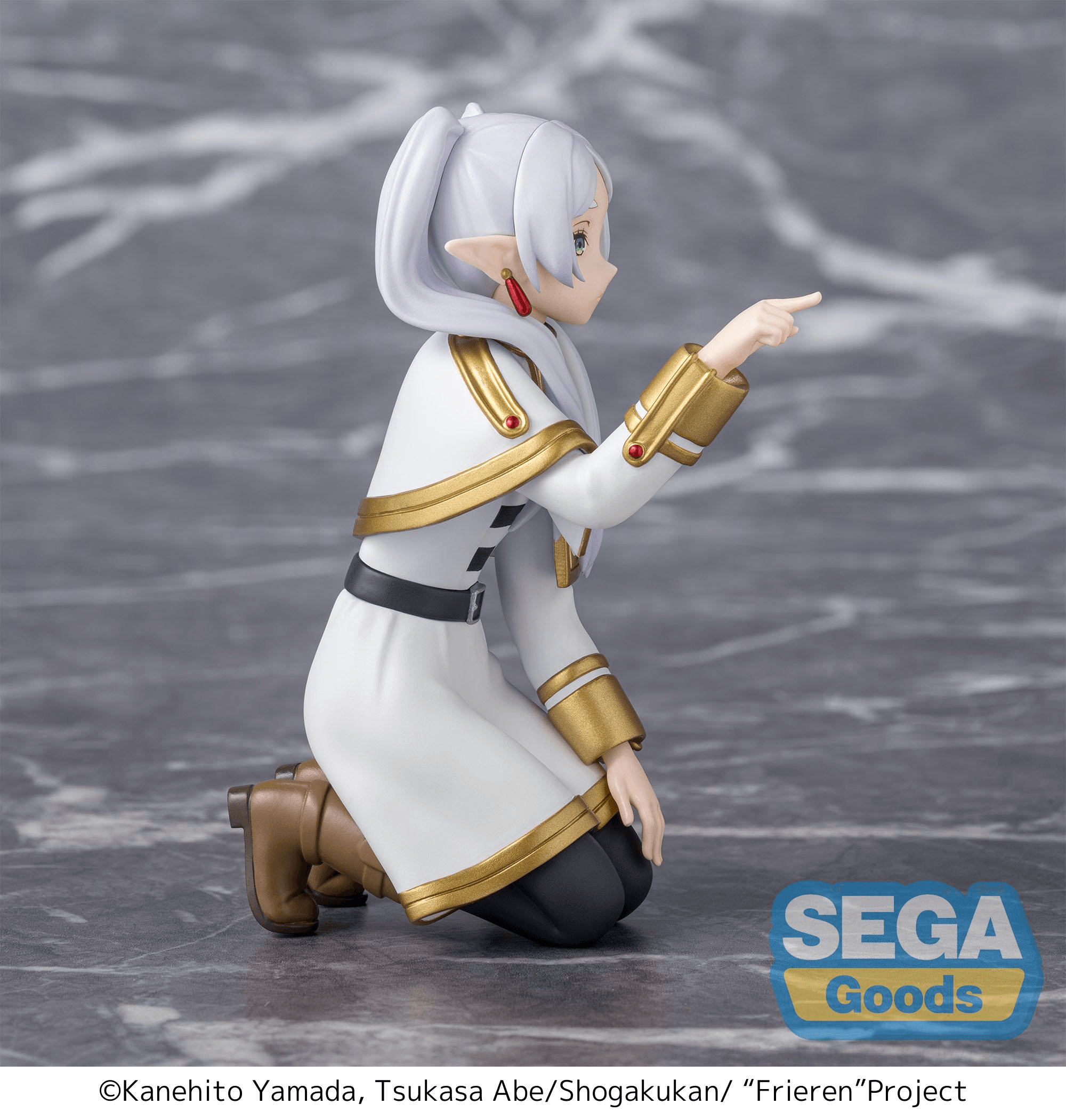 "Frieren: Beyond Journey's End" PM Perching Figure "Frieren" ~Frieren Poking Something~ | 4582733467597