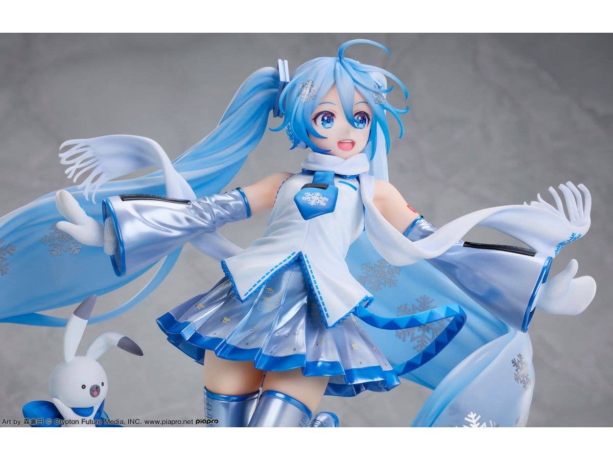 Design COCO Snow Miku Sky Town 10th Anniversary Ver. 1/7 Complete Figure | 4595643112433