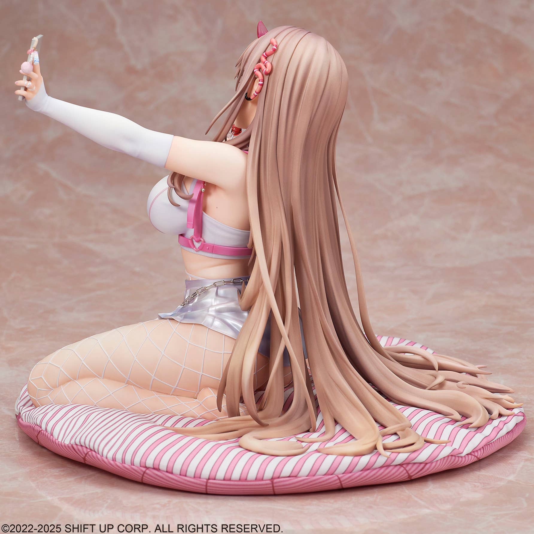 GODDESS OF VICTORY: NIKKE Viper 1/4 Complete Figure | 4595643112945