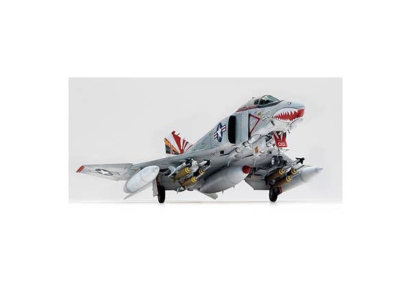 Doyusha 1/48 USN F-4B PHANTOM II 'VF-111 Sundowners' | 4975406412640