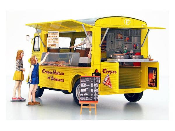 Ebbro 1/24 Citroen H van Crepe mobile with figure | 4526175250133