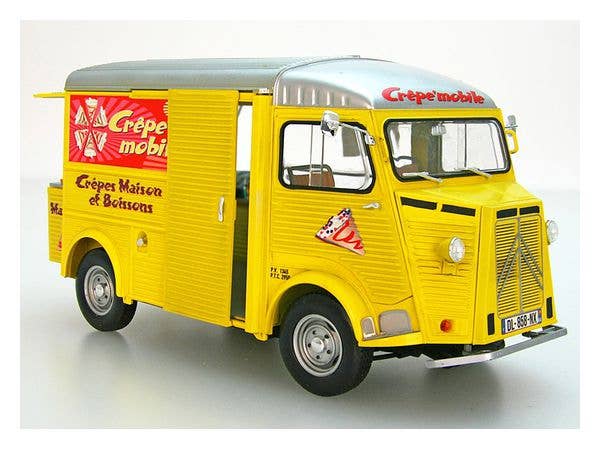 Ebbro 1/24 Citroen H van Crepe mobile with figure | 4526175250133