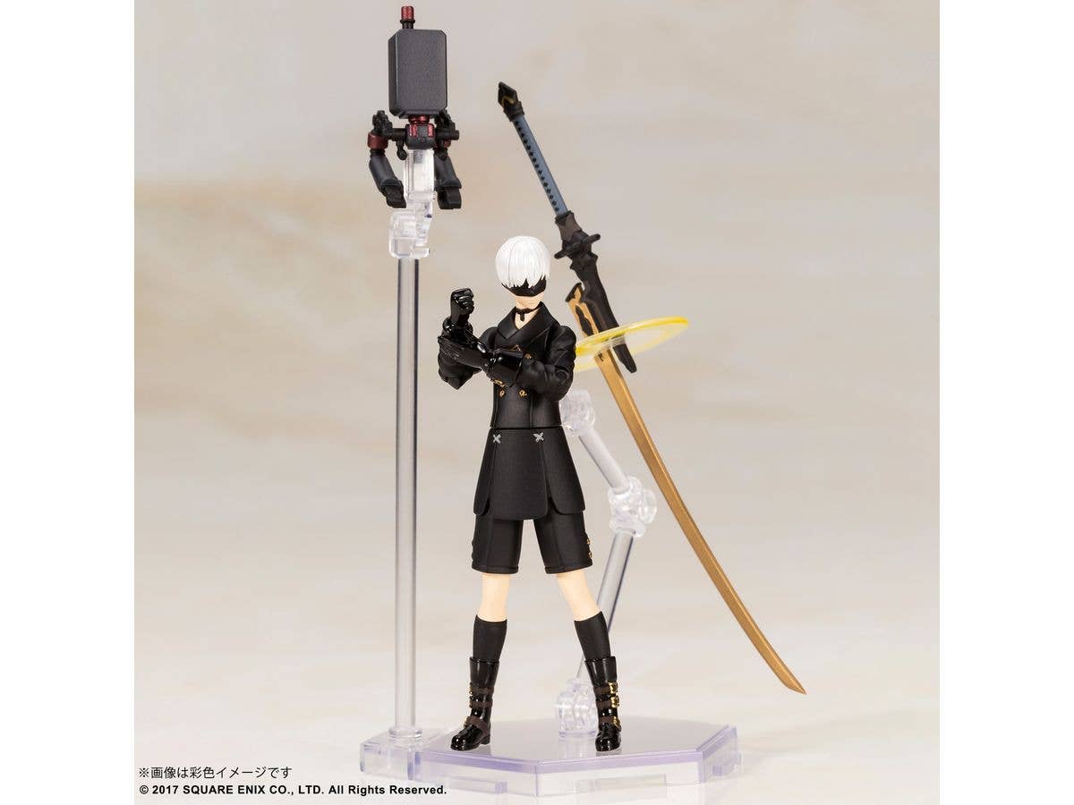 SQUARE ENIX NieR:Automata® Plastic Model Kit – 2B & 9S | 4988601371858