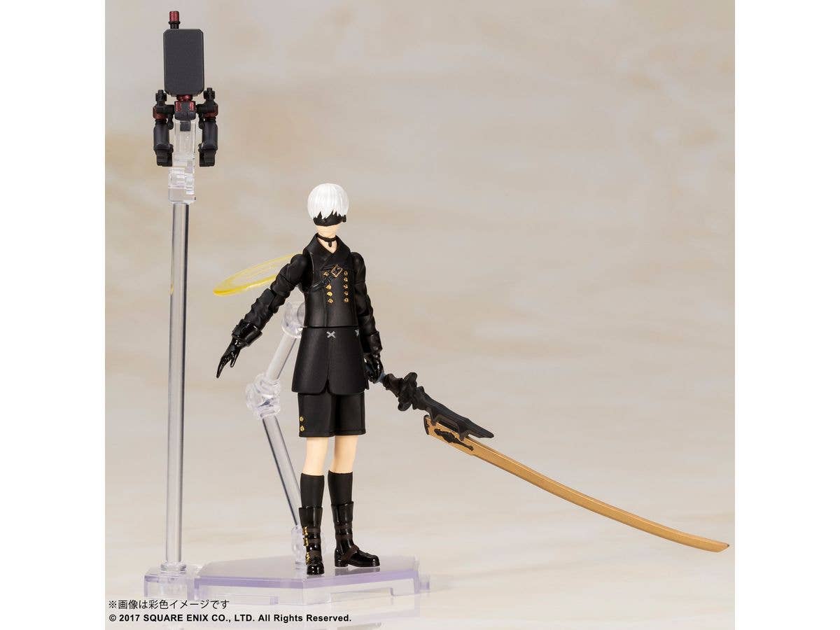 SQUARE ENIX NieR:Automata® Plastic Model Kit – 2B & 9S | 4988601371858
