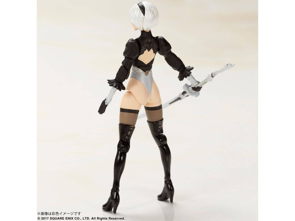 SQUARE ENIX NieR:Automata® Plastic Model Kit – 2B & 9S | 4988601371858