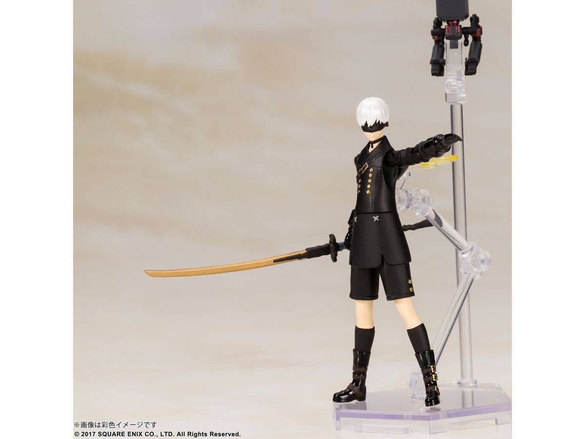 SQUARE ENIX NieR:Automata® Plastic Model Kit – 2B & 9S | 4988601371858