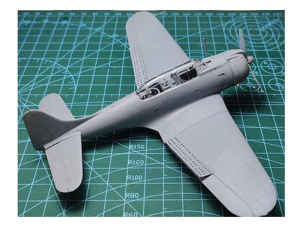 Flyhawk Model 1/72 Douglas SBD-3 Dauntless | 6921970402158