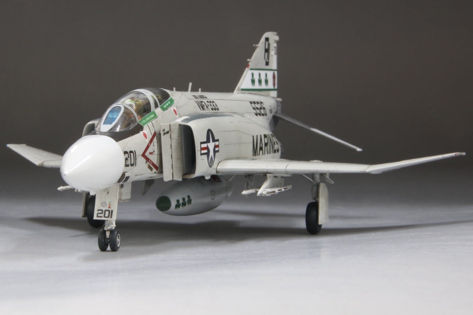 FineMolds 1/72 US Marine Jet Fighter F-4J "Marines" (First Limited Edition) | 4536318728436
