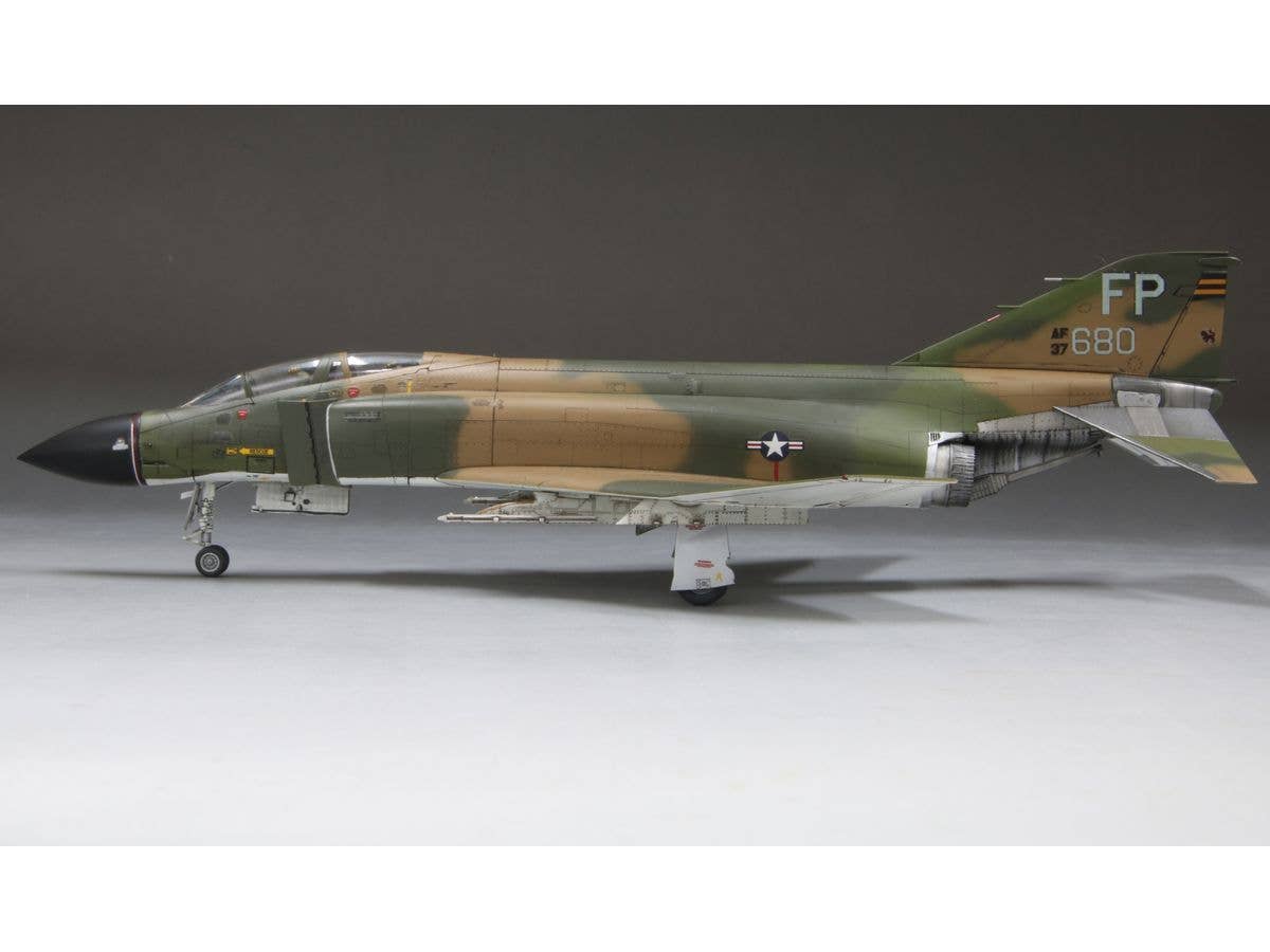 FineMolds 1/72 US Air Force F-4C Fighter "Wolf Pack 1967" | 4536318728467