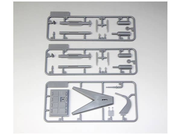FineMolds 1/72 Tomahawk RGM-109 Cruise Missile, 2 Missiles with Bases | 4536318720294