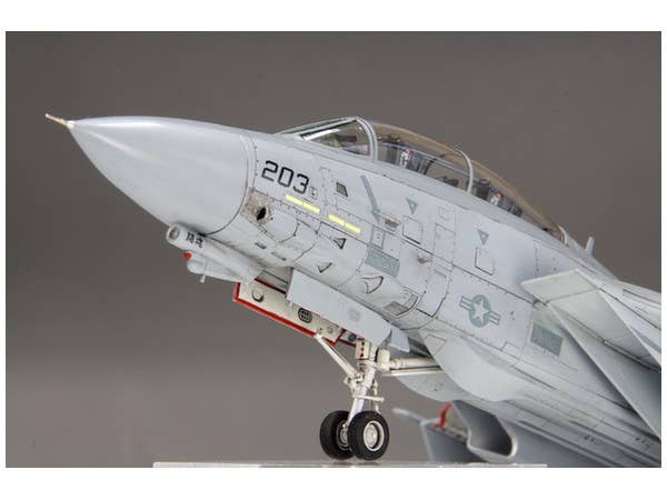 FineMolds 1/72 US Navy F-14A Tomcat "USS Independence, 1995" | 4536318720324