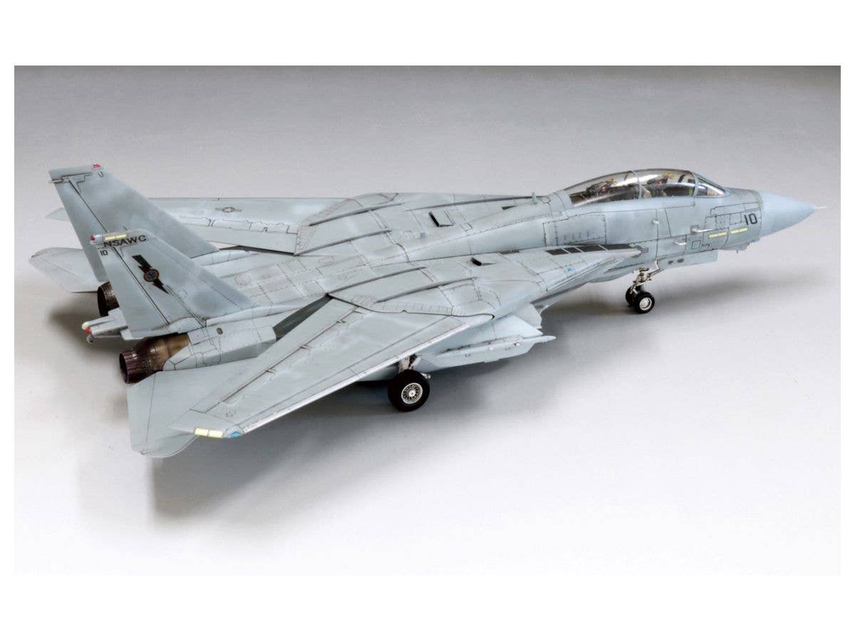FineMolds 1/72 F-14A Tomcat "Top Gun" | 4536318720362