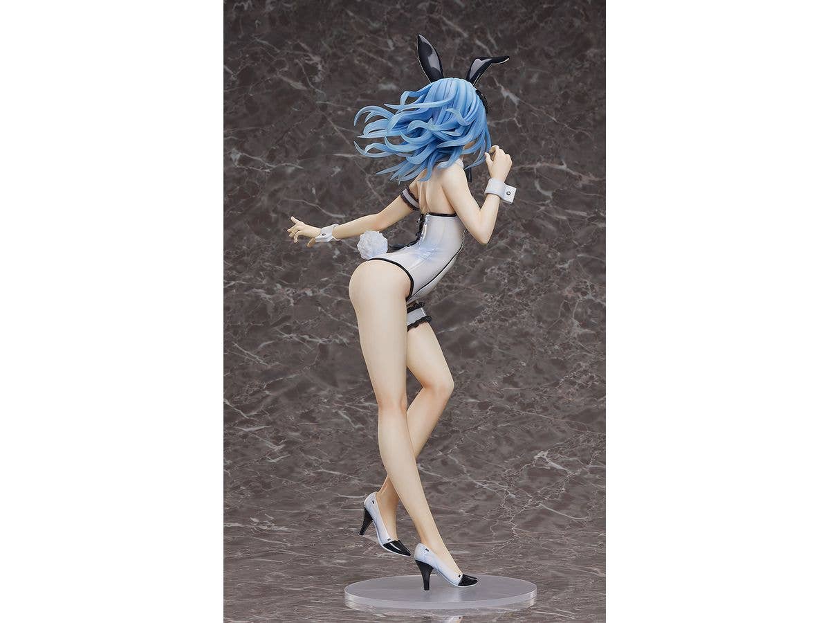 FREEing Lacia: Bare Leg Bunny Ver. | 4570001513770