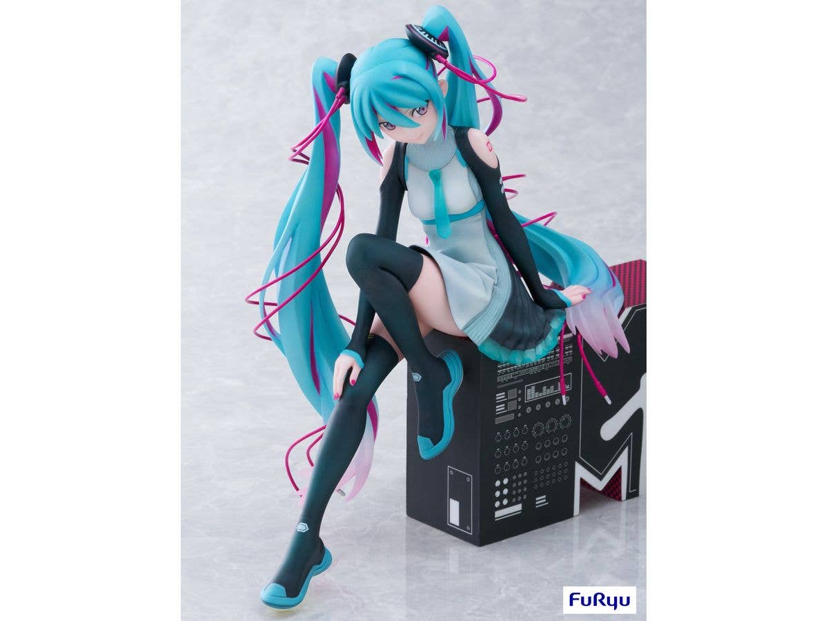 FURYU Corporation Hatsune Miku × MTV 1/7 Scale Figure | 4580736409132