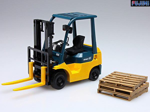 Fujimi 1/32 Toyota L&F Geneo 1.5t Forklift