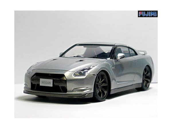 Fujimi Nissan GT-R (R35) | 4968728037677