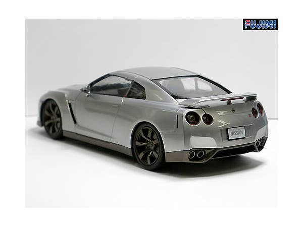 Fujimi Nissan GT-R (R35) | 4968728037677