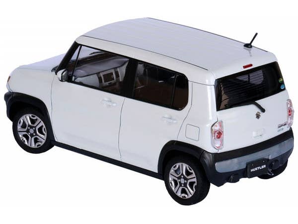 Fujimi 1/24 Suzuki Hustler (Pure White Pearl) | 4968728066059