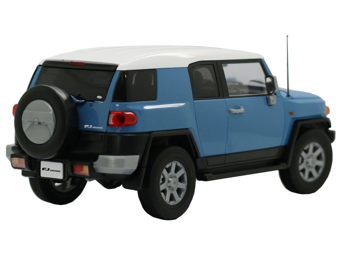 Fujimi 1/24 Toyota FJ Cruiser (Smoky Blue) | 4968728066165