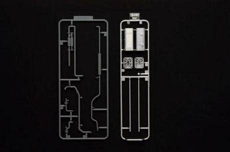 Fujimi 1/32 Highway Aesthetics Series No.8 (SP8) Set 4 Square Fuel Tank & Chimney Muffler Accessory Upgrade Parts | 4968728111834
