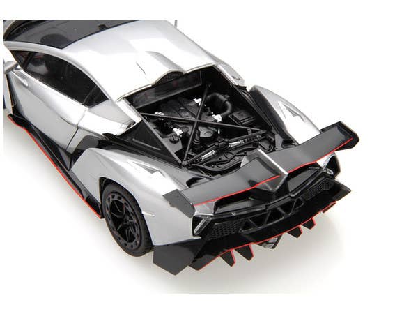 Fujimi 1/24 Lamborghini VENENO w/ Engine | 4968728125923
