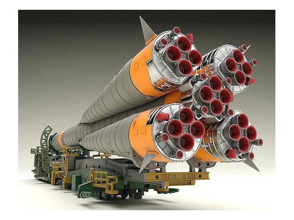 Soyuz Rocket & Transport Train (2nd Re-Run) 1/150 Scale Moderoid Model Kit | 4580590150034