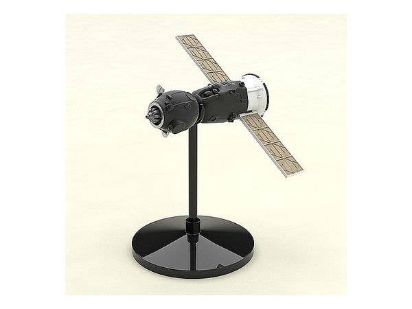 Soyuz Rocket & Transport Train (2nd Re-Run) 1/150 Scale Moderoid Model Kit | 4580590150034