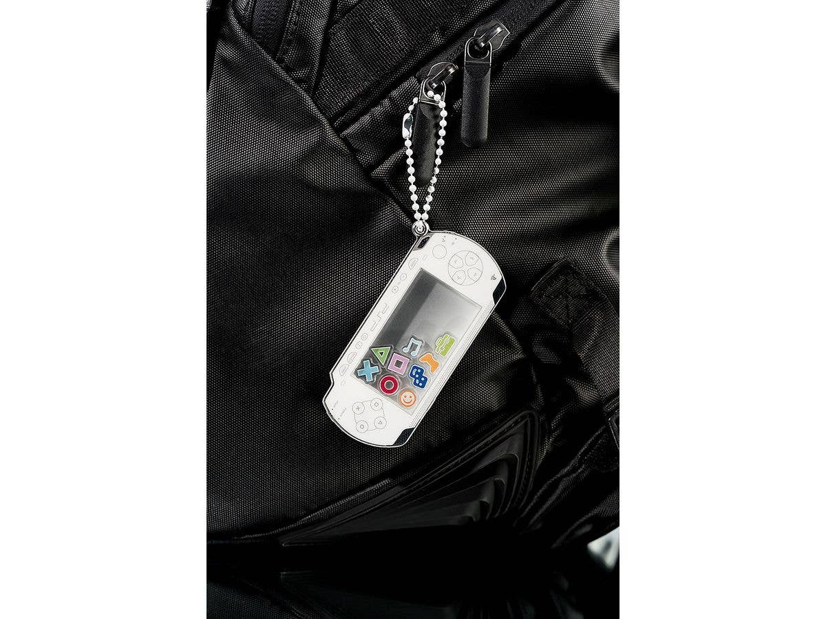 GOOD SMILE COMPANY PSP™ (PlayStation™Portable) Rattle Acrylic Keychain: White Ver. | 4571697182134