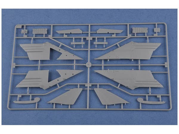 Hobby Boss 1/48 Su-17UM3 Fitter-G | 6939319217592