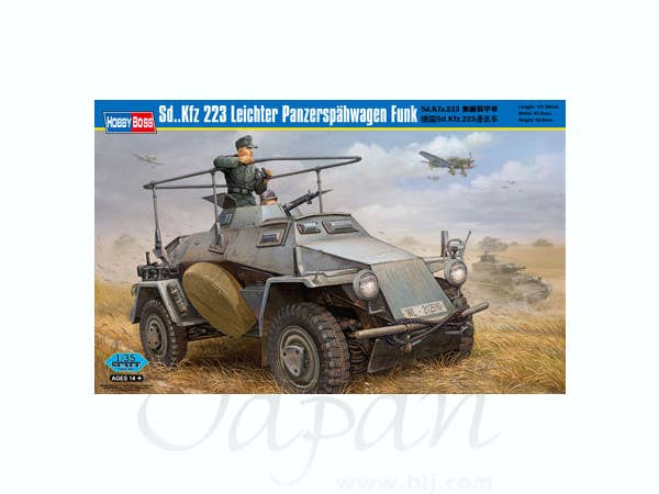 Hobby Boss 1/35 Sd.Kfz.223 Leichter Panzerspahwagen Funk | 6939319224439