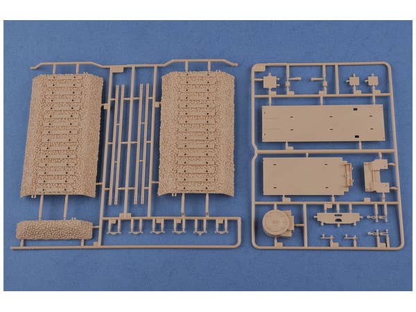 Hobby Boss 1/72 German Panzerlok BR57 Armoured Locomotive | 6939319229229