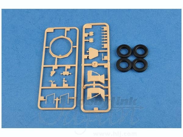 Hobby Boss 1/35 German Sd.Kfz.222 Leichter Panzerspahwagen (1st Series) | 6939319238153