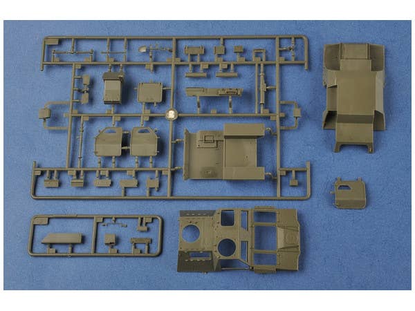 Hobby Boss 1/35 French VBL Armour Car | 6939319238764