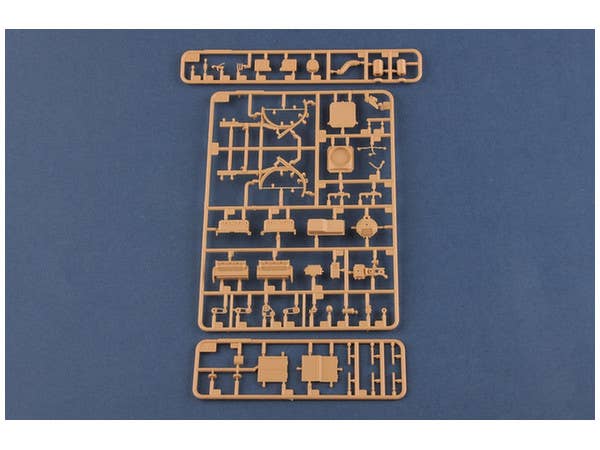 Hobby Boss 1/35 Russian KrAZ-260 Cargo Truck | 6939319255105