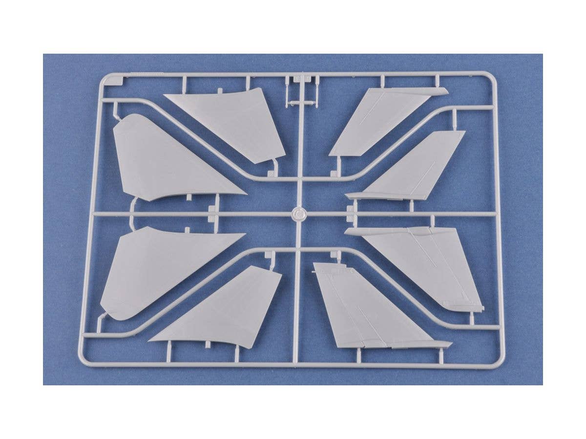 Hobby Boss 1/48 F-14A Tomcat - IRIAF �Persian Cat� | 6939319217714
