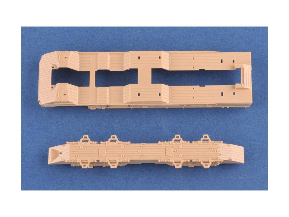 Hobby Boss 1/72 Soviet 9K714 OKA (SS-23 Spider) | 6939319229267