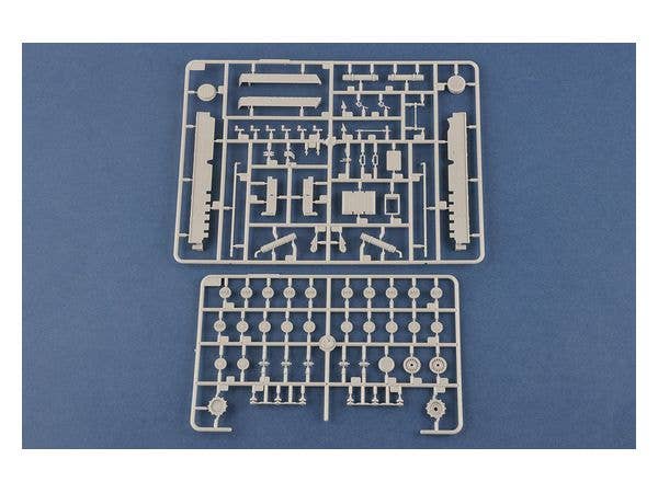 Hobby Boss 1/72 German KARL-Gerat 040/041 on Railway Transport Carrier | 6939319229618