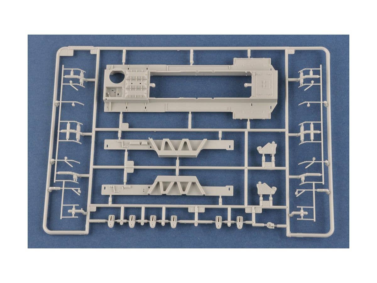 Hobby Boss 1/72 German KARL-Gerat 040/041 on Railway Transport Carrier | 6939319229618