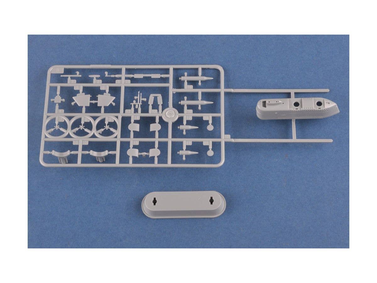 Hobby Boss 1/350 PLA Navy Type 031 Golf Class | 6939319235145