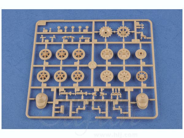 Hobby Boss 1/35 German PzKpfw.II Ausf.J (VK1601) | 6939319238030
