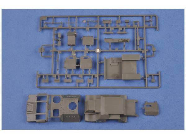 Hobby Boss 1/35 French VBL MILAN | 6939319238771