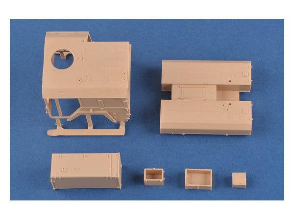 Hobby Boss 1/35 LKW 7t mil gl LARS2 | 6939319255211